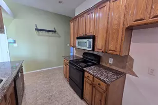 8012 Ashridge Rd, Fort Worth, TX 76134 - Photo 11