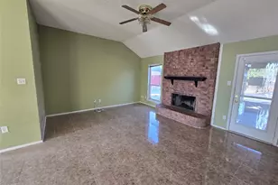 8012 Ashridge Rd, Fort Worth, TX 76134 - Photo 3