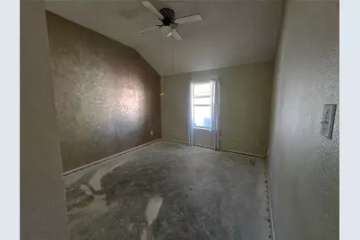 8012 Ashridge Road, Fort Worth, TX 76134 - Photo 17