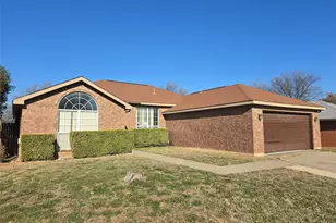 8012 Ashridge Rd, Fort Worth, TX 76134 - Photo 1