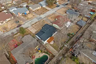 11046 Delford Cir, Dallas, TX 75228 - Photo 37