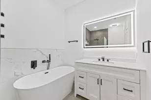 11046 Delford Cir, Dallas, TX 75228 - Photo 19