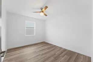 11046 Delford Cir, Dallas, TX 75228 - Photo 27