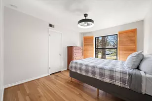 1519 W Lavender Ln, Arlington, TX 76013 - Photo 9