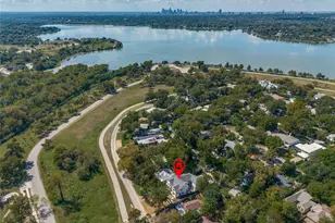 9233 E Lake Highlands Dr, Dallas, TX 75218 - Photo 29