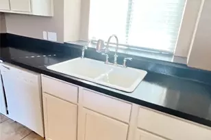 801 Parker Dr, Mesquite, TX 75181 - Photo 15