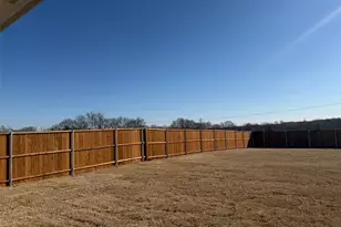 504 Regiment Rd, Sherman, TX 75090 - Photo 9