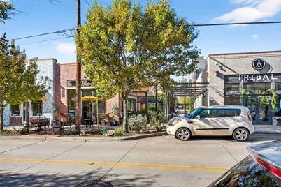 439 W 9th Street #1, Dallas, TX 75208 - Photo 13