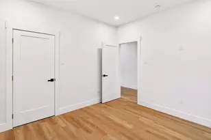 439 W 9th St, Dallas, TX 75208 - Photo 7