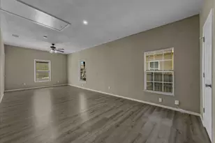 959 E Broadway Ave, Fort Worth, TX 76104 - Photo 7