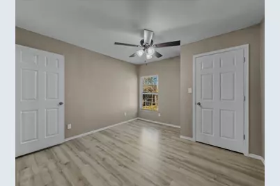 959 E Broadway Avenue, Fort Worth, TX 76104 - Photo 15