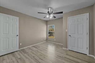 959 E Broadway Ave, Fort Worth, TX 76104 - Photo 15