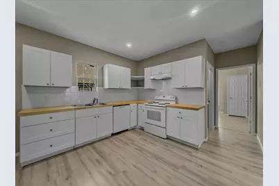 959 E Broadway Avenue, Fort Worth, TX 76104 - Photo 5