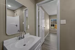 959 E Broadway Ave, Fort Worth, TX 76104 - Photo 11