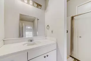 5833 E Mockingbird Ln, Dallas, TX 75206 - Photo 19