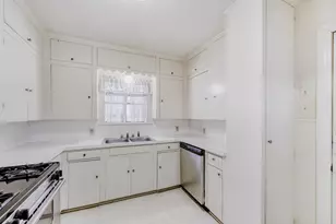 5833 E Mockingbird Ln, Dallas, TX 75206 - Photo 13