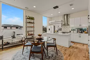 304 Mathey Ct, Dallas, TX 75208 - Photo 7