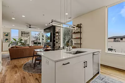 304 Mathey Court, Dallas, TX 75208 - Photo 9