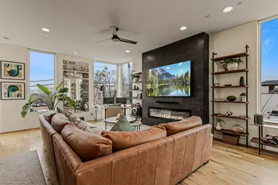 304 Mathey Court, Dallas, TX 75208 - Photo 5