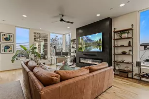 304 Mathey Ct, Dallas, TX 75208 - Photo 5