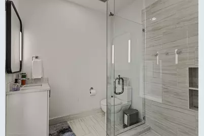 304 Mathey Court, Dallas, TX 75208 - Photo 17