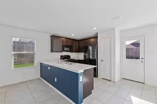 8408 Holw Bnd St, Fort Worth, TX 76123 - Photo 9