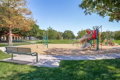 2727 Hood Street #105, Dallas, TX 75219 - Photo 21