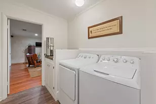 1105 S Walnut St, Cleburne, TX 76033 - Photo 29