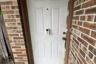 1049 Cottonwood Trail, Benbrook, TX 76126 - Photo 7