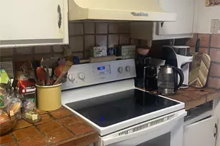 1049 Cottonwood Trail, Benbrook, TX 76126 - Photo 13