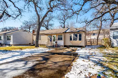 1809 Beverly Street, Irving, TX 75061 - Photo 3