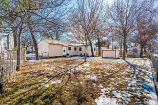 1809 Beverly St, Irving, TX 75061 - Photo 5