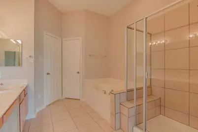 1825 Brookview Drive, Carrollton, TX 75007 - Photo 19