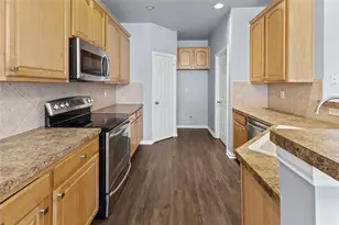 1825 Brookview Dr, Carrollton, TX 75007 - Photo 7