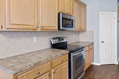 1825 Brookview Drive, Carrollton, TX 75007 - Photo 9