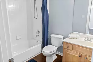 1825 Brookview Dr, Carrollton, TX 75007 - Photo 11