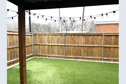 304 E Criner Street, Grandview, TX 76050 - Photo 11