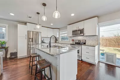 181 Pine Drive, Lewisville, TX 75057 - Photo 7