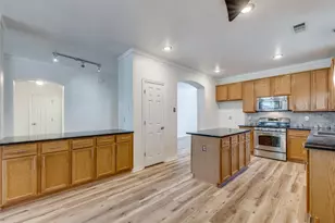 2440 Harbour Dr, Grand Prairie, TX 75054 - Photo 11