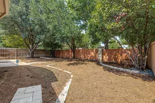 2440 Harbour Dr, Grand Prairie, TX 75054 - Photo 33