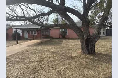 2725 Robertson Drive, Abilene, TX 79606 - Photo 1