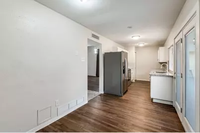 5220 Bartlett Drive, The Colony, TX 75056 - Photo 13