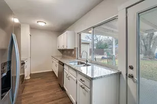 5220 Bartlett Dr, The Colony, TX 75056 - Photo 5