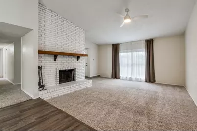 5220 Bartlett Drive, The Colony, TX 75056 - Photo 9