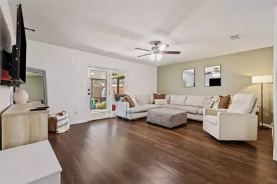 2210 Clover Park Drive, Arlington, TX 76013 - Photo 3