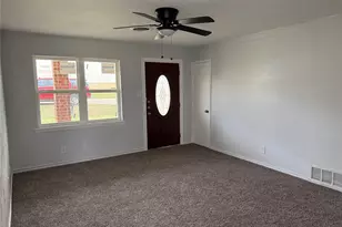 1214 Wintergreen Ct, DeSoto, TX 75115 - Photo 3