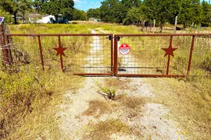 1510 Old McDade Rd, Elgin, TX 78621 - Photo 9