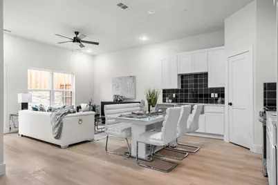 2340 Alsiddiq Drive, Irving, TX 75062 - Photo 5