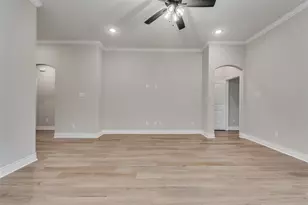 808 Hardaway Dr, Greenville, TX 75402 - Photo 7