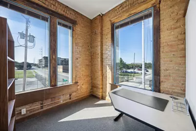 217 S Jennings Avenue, Fort Worth, TX 76104 - Photo 9